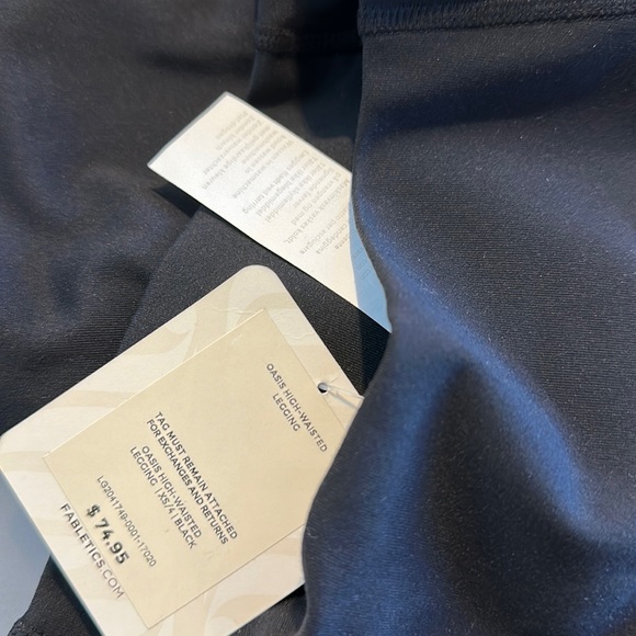 NWT- Fabletics PureLuxe HW Pocket Full length Leggings -BLACK (27”) OLD LOGO - Picture 7 of 9